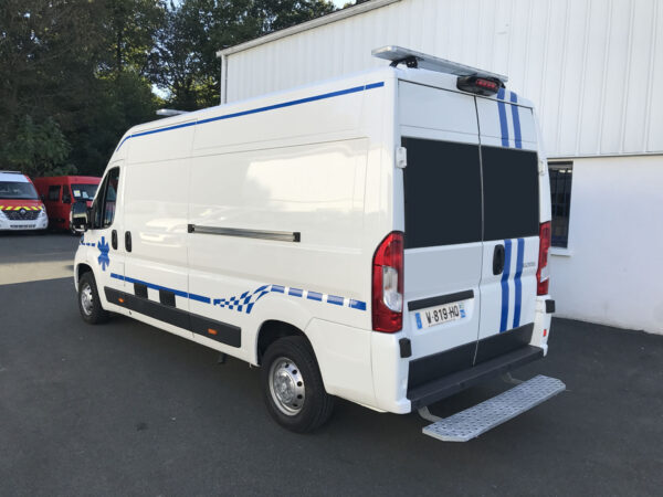 Ambulance Peugeot Boxer – Type B - image2